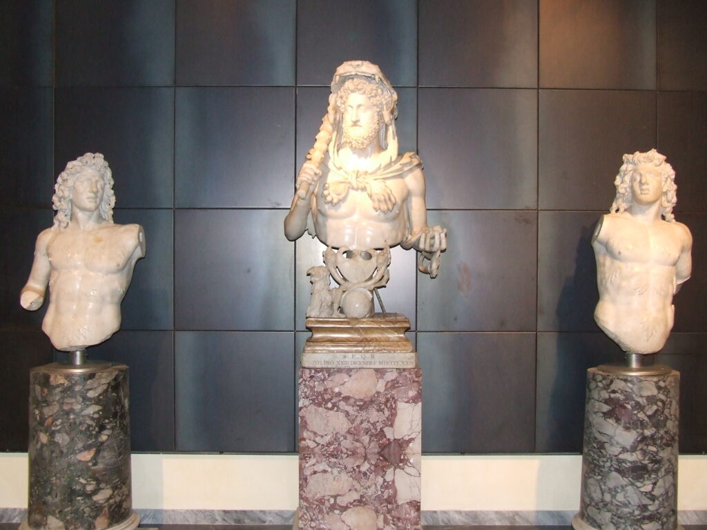 3 antieke beelden in de Capitolijnse Musea