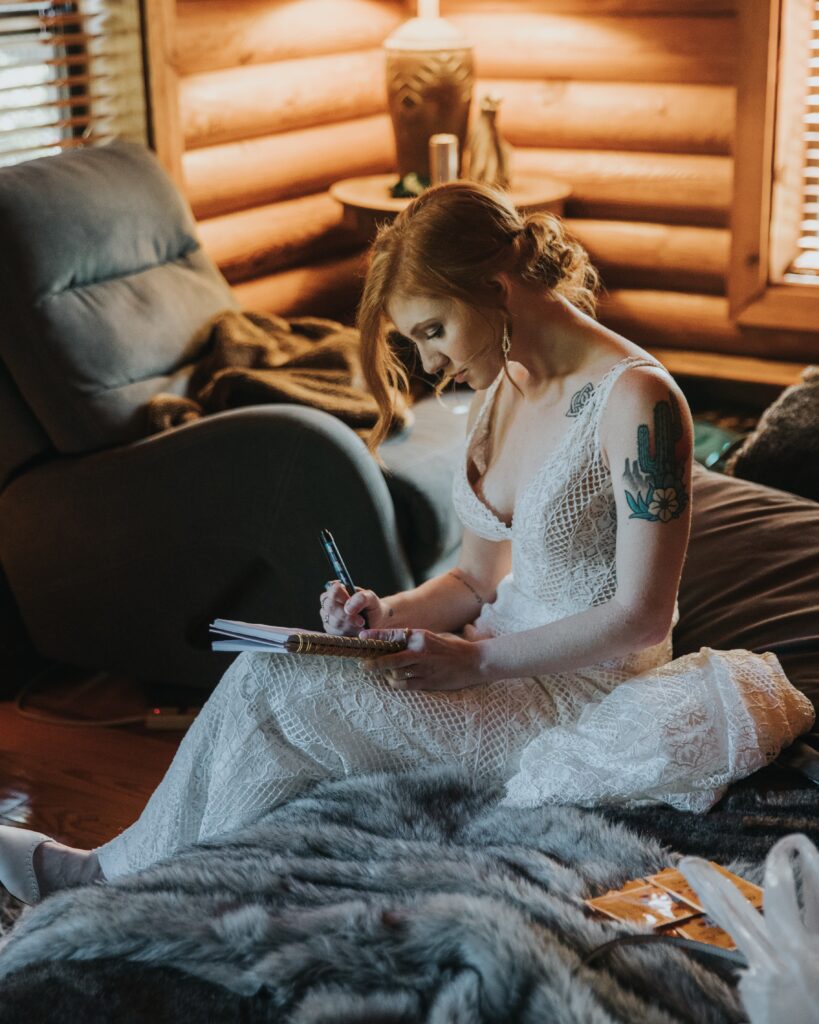Een bruid schrijft een brief aan haar aanstaande.